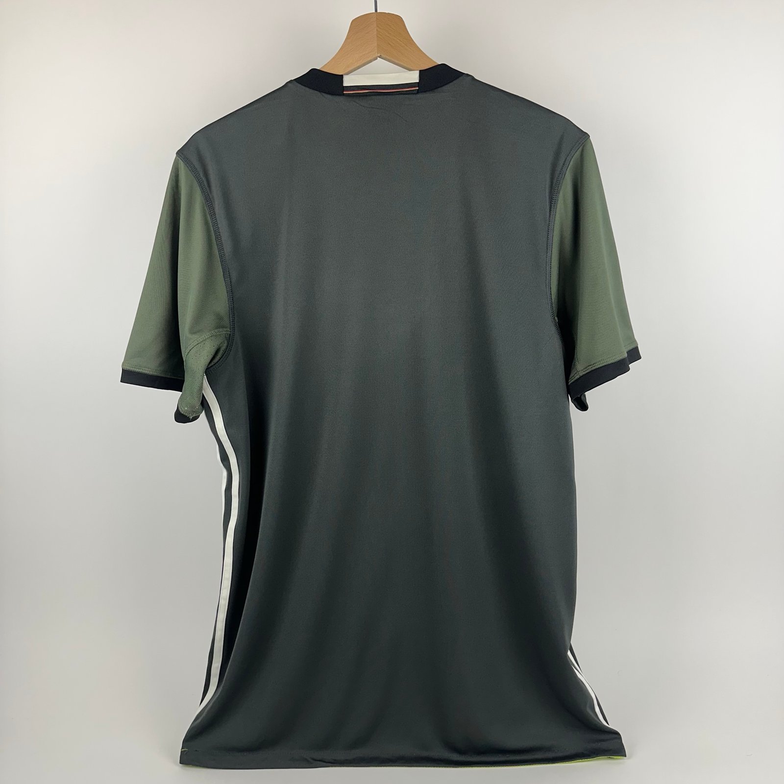 Almanya 2016 Away (M)