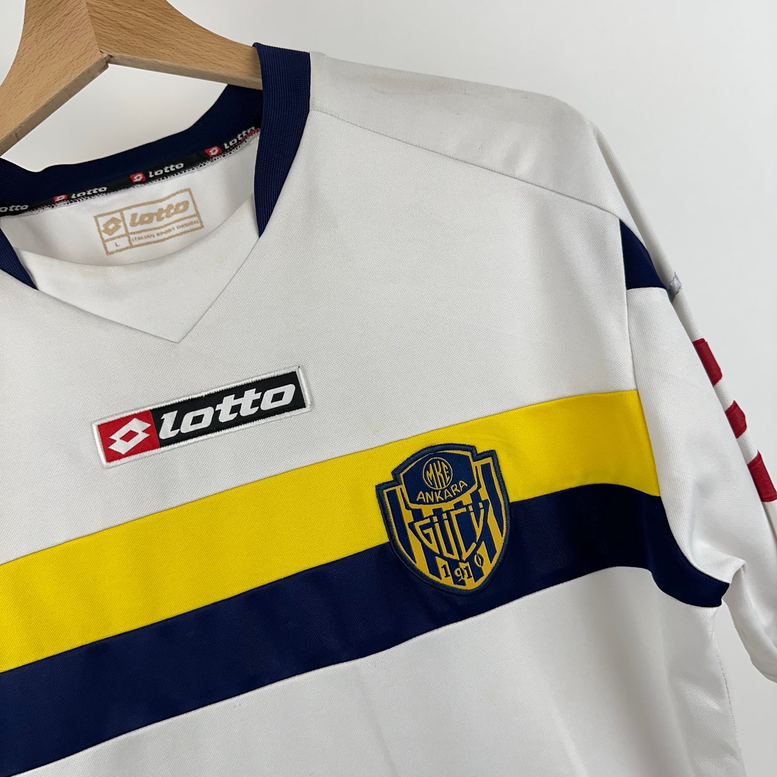#72 Gönül Açar Ankaragücü 2013-14 Third (L)