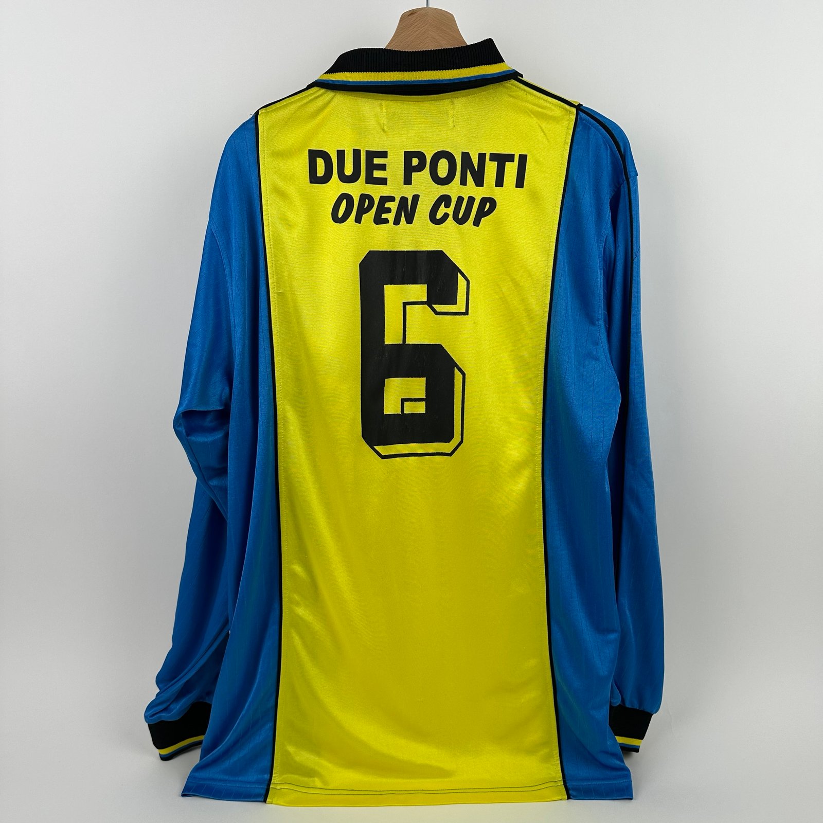 #6 Due Ponti 2001-2002 Home (L)