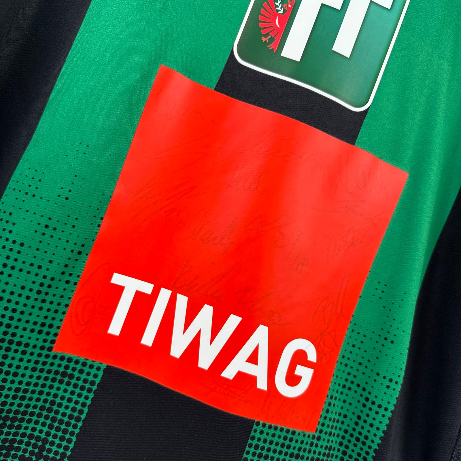 Inssbruck 2018-19 Home (M)
