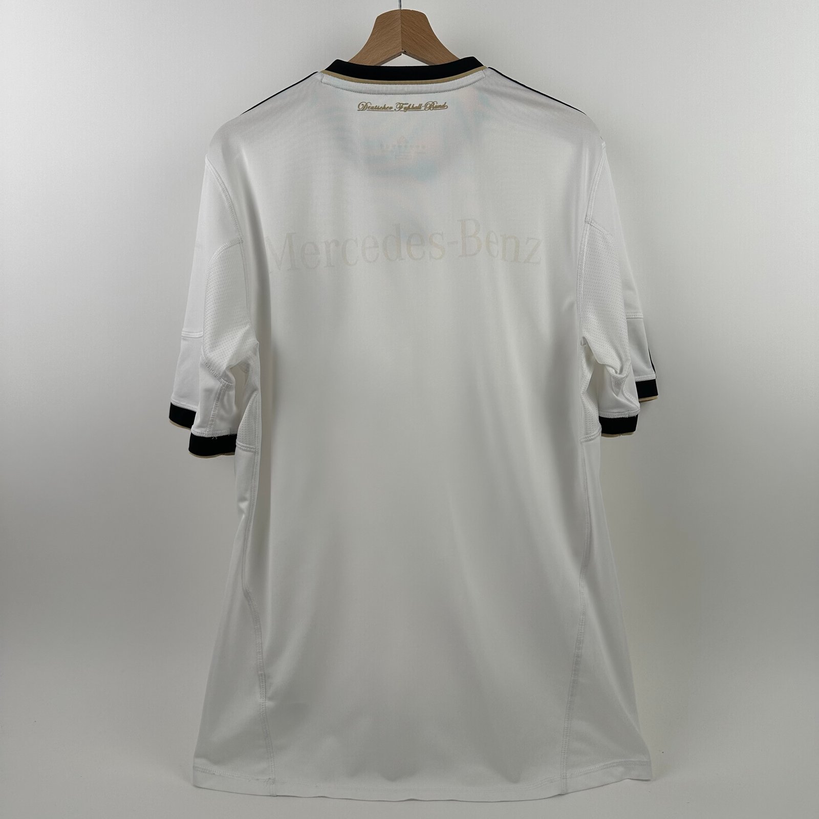 Almanya 2010 Home (L)