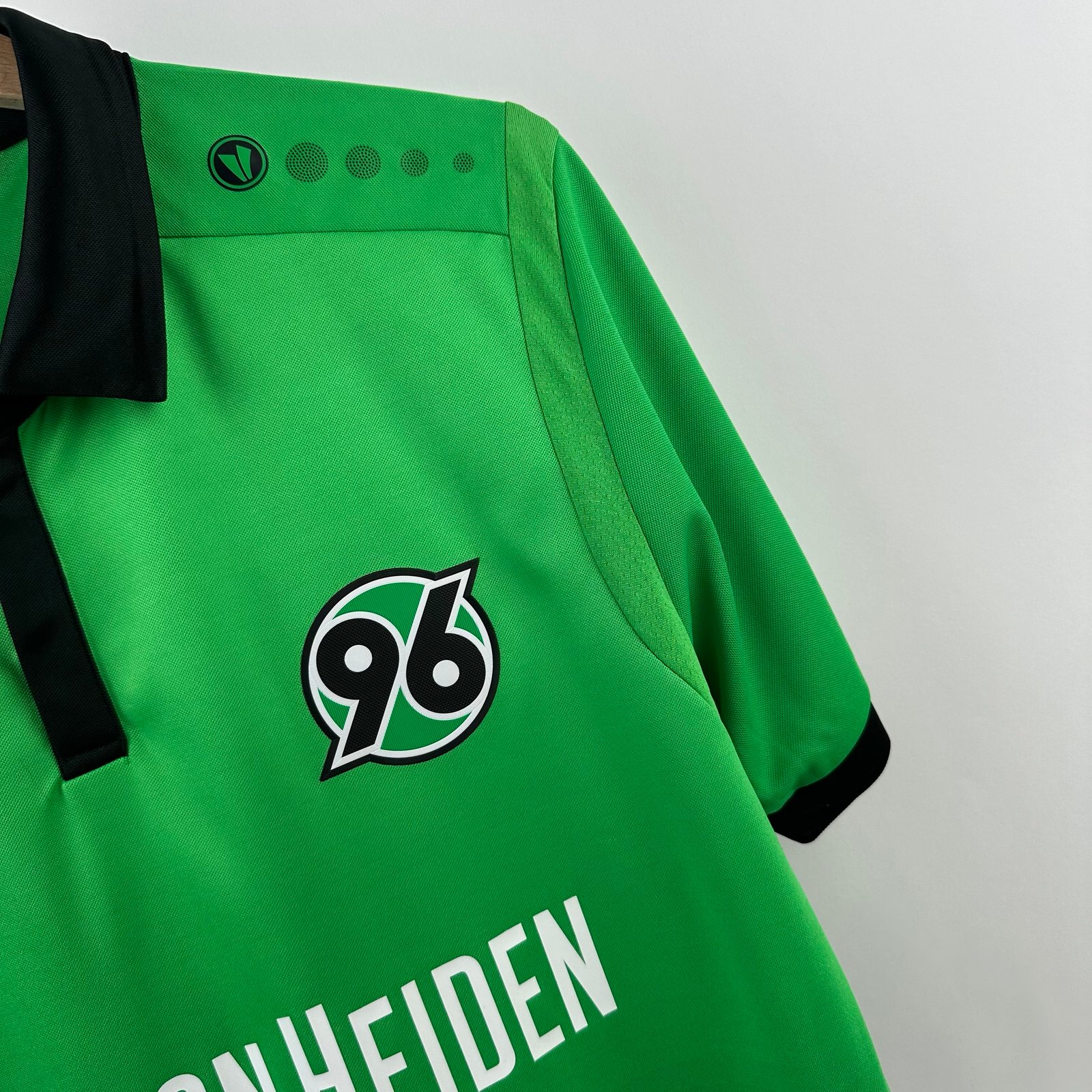 Hannover 96 2017-18 Away (L)
