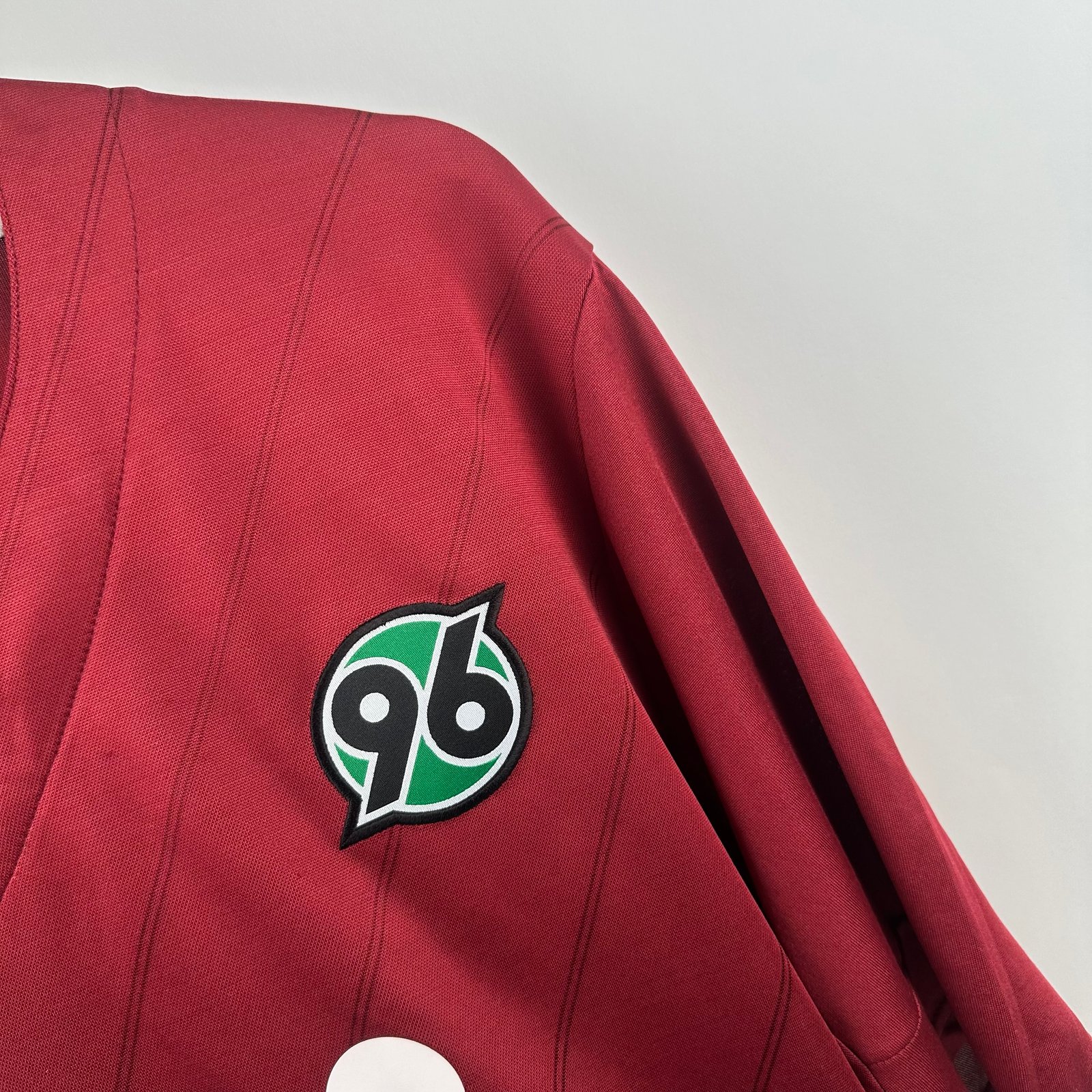 Hannover 06 2010-11 Home (XL)