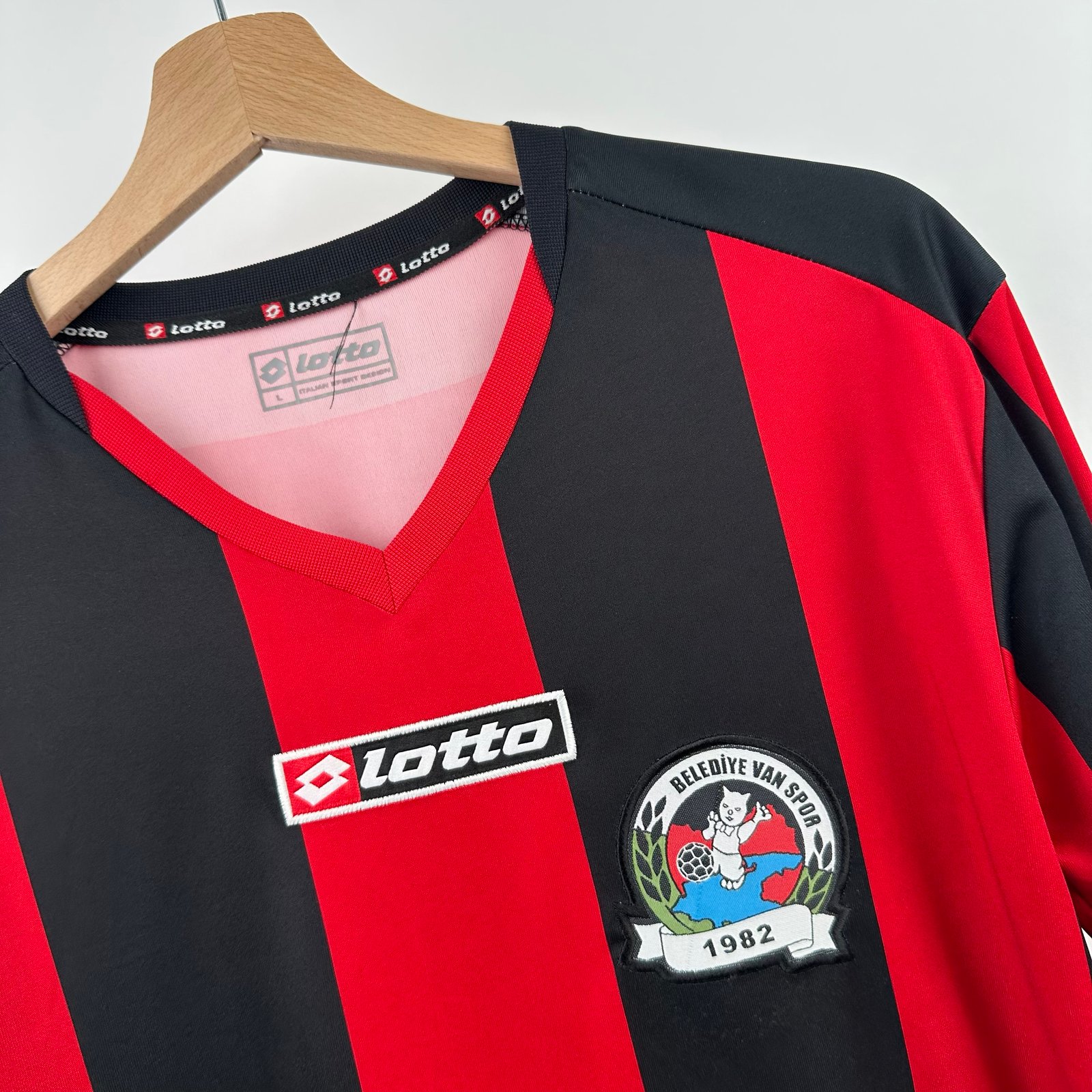 #99 Volkan Bekçi Vanspor 2011-12 Home (L)