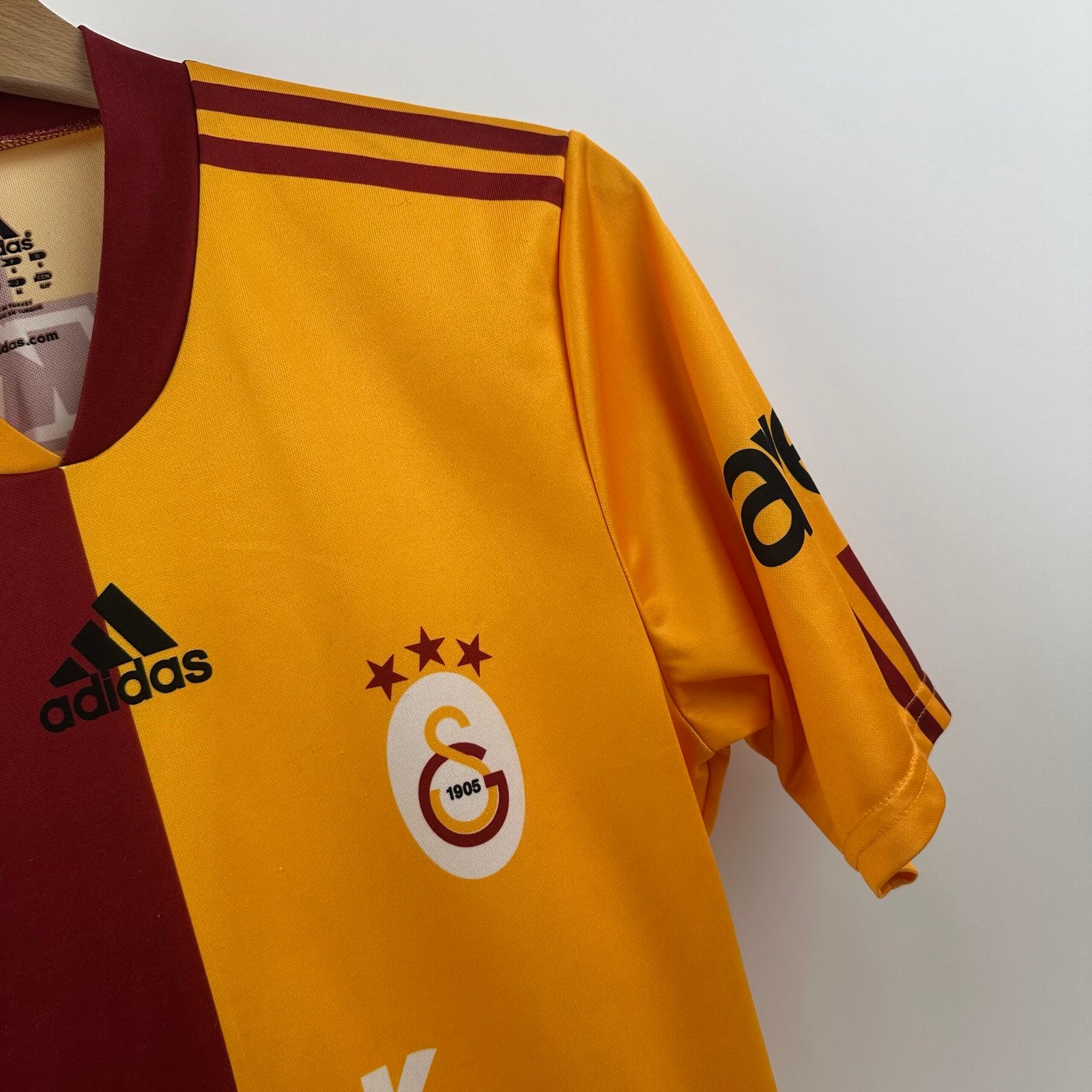 Galatasaray 2009-10 Home (S)