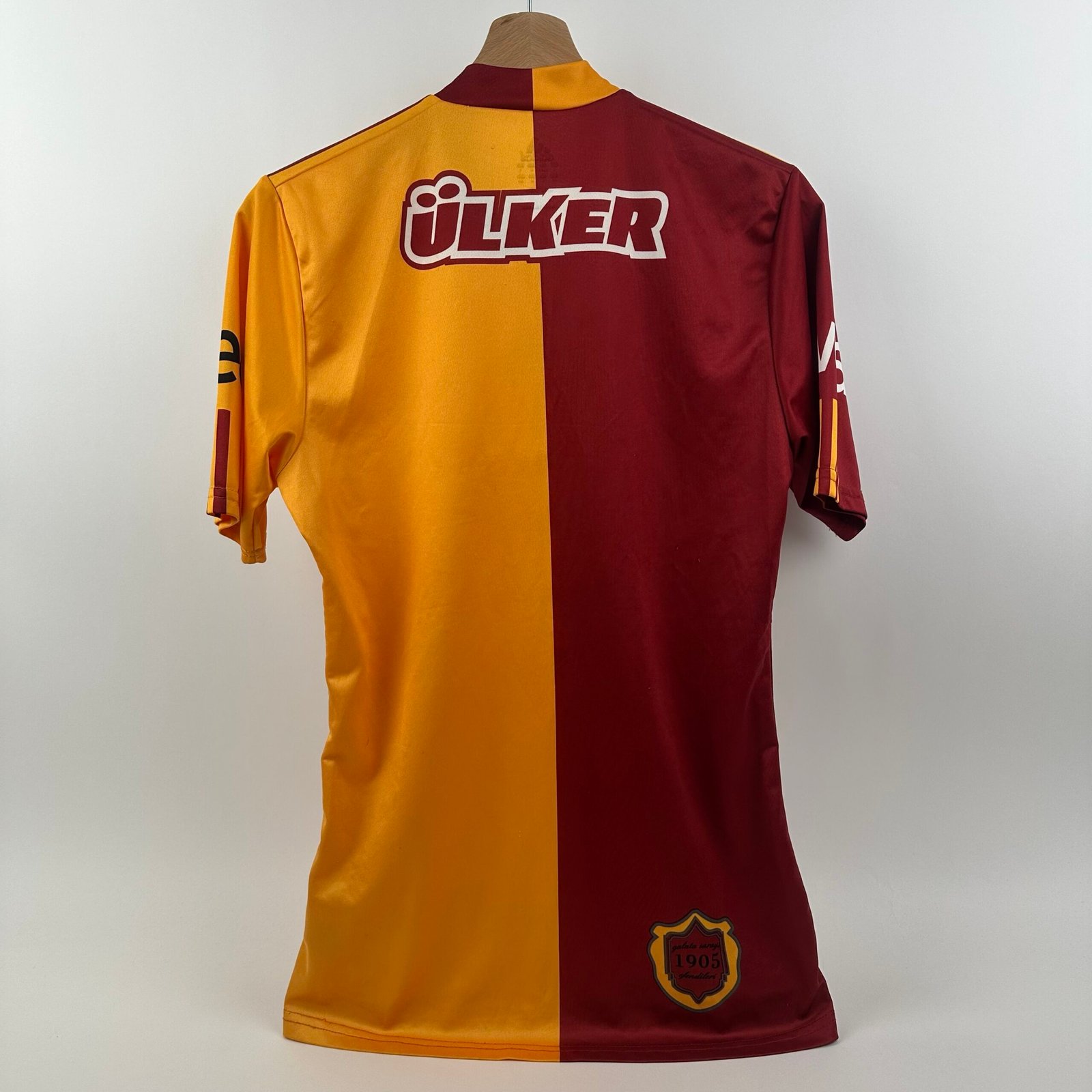 Galatasaray 2009-10 Home (S)
