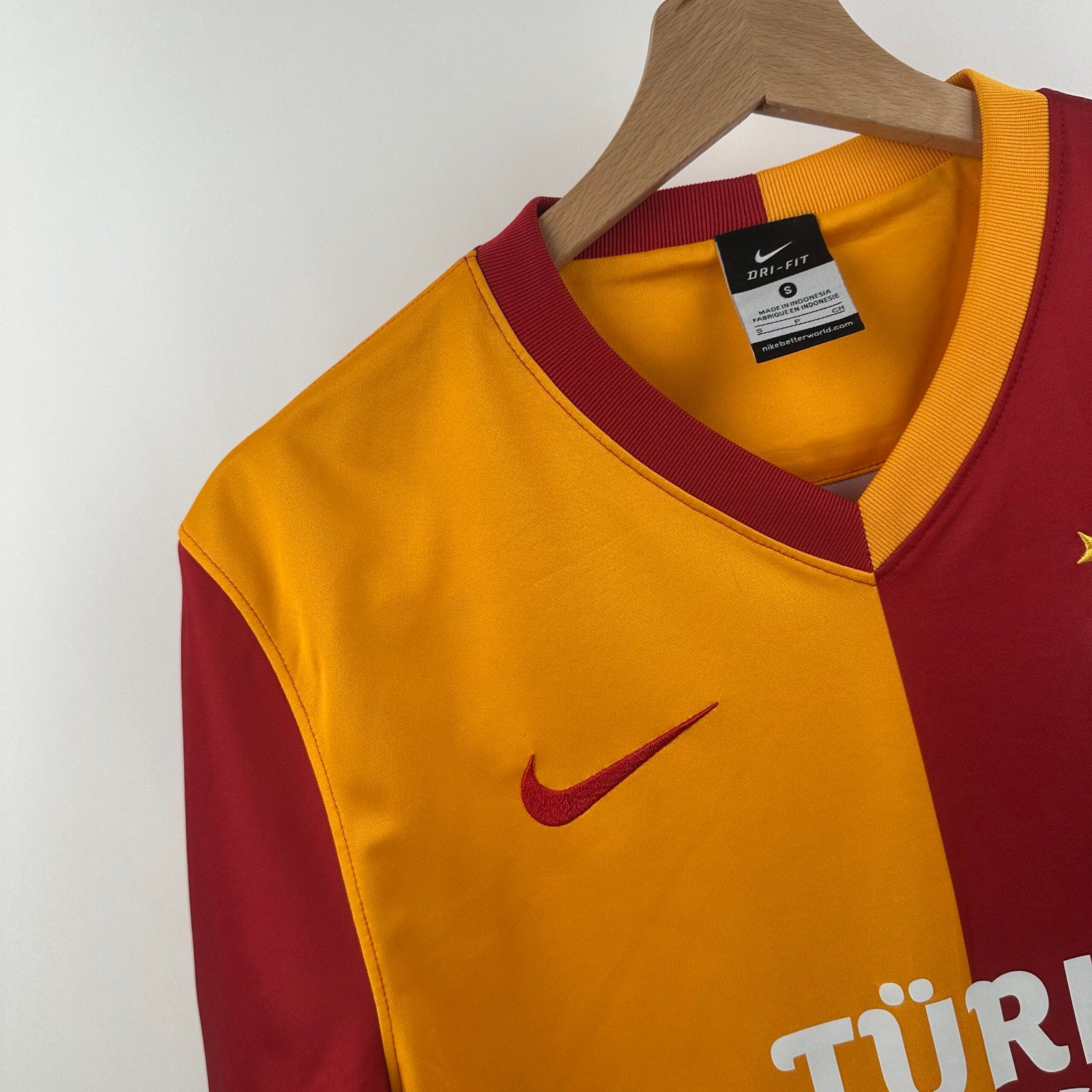 Galatasaray 2013-14 Home (S)