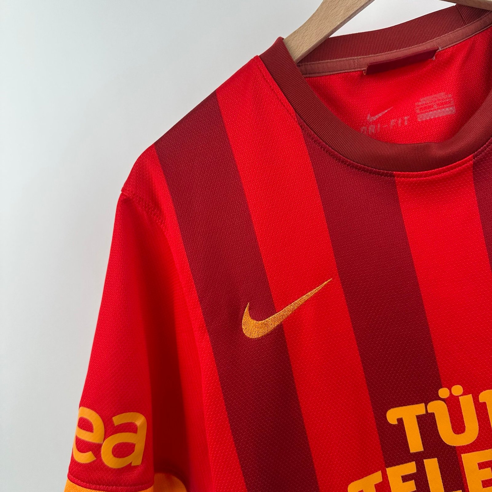 Galatasaray 2013-14 Third (M)