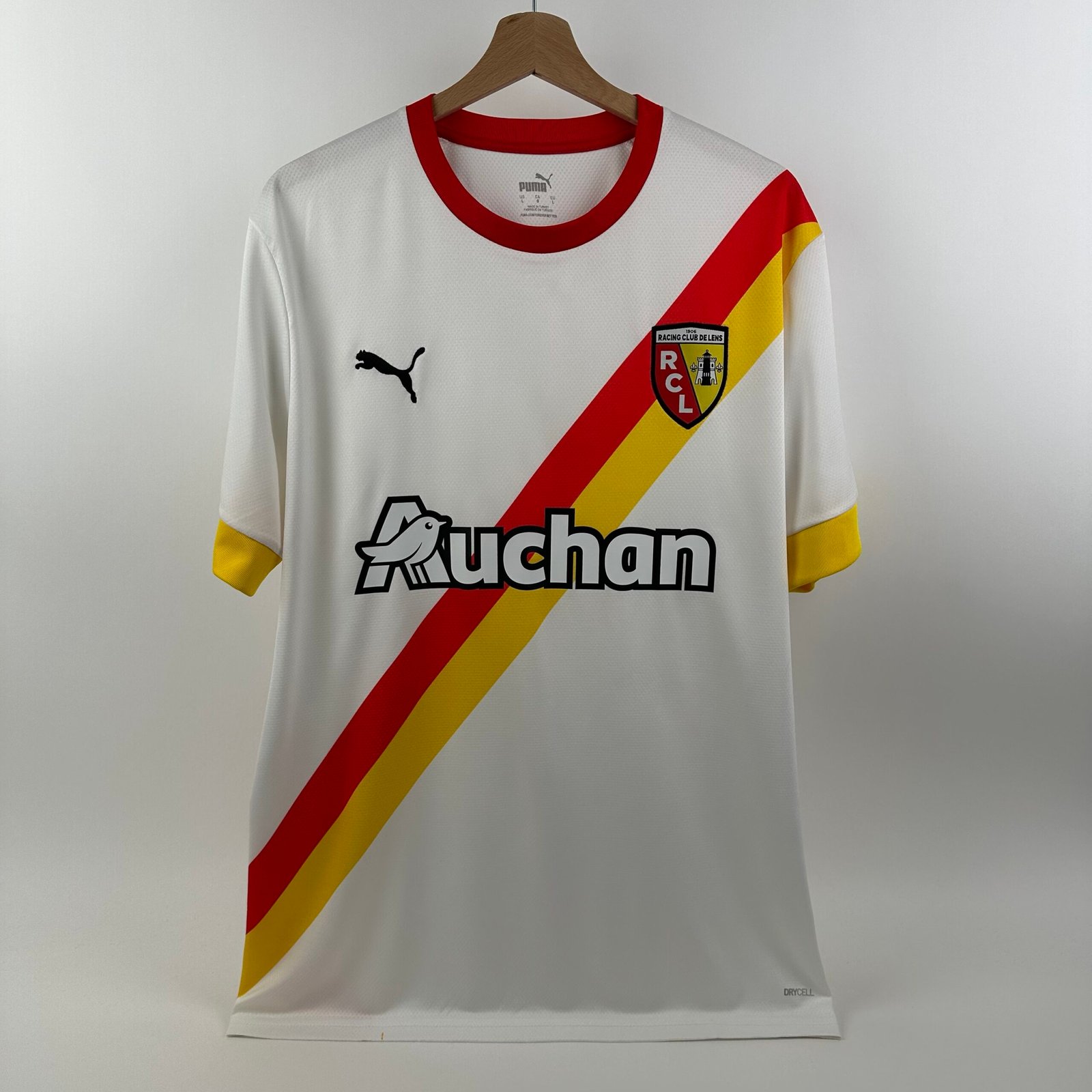 Lens 2022-23 Third (L)