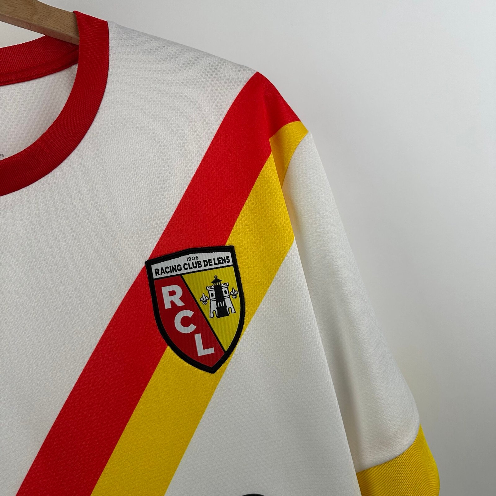 Lens 2022-23 Third (L)