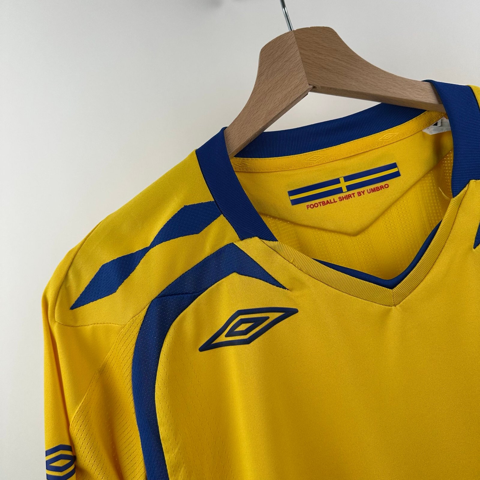 İsveç 2008 Home (L)