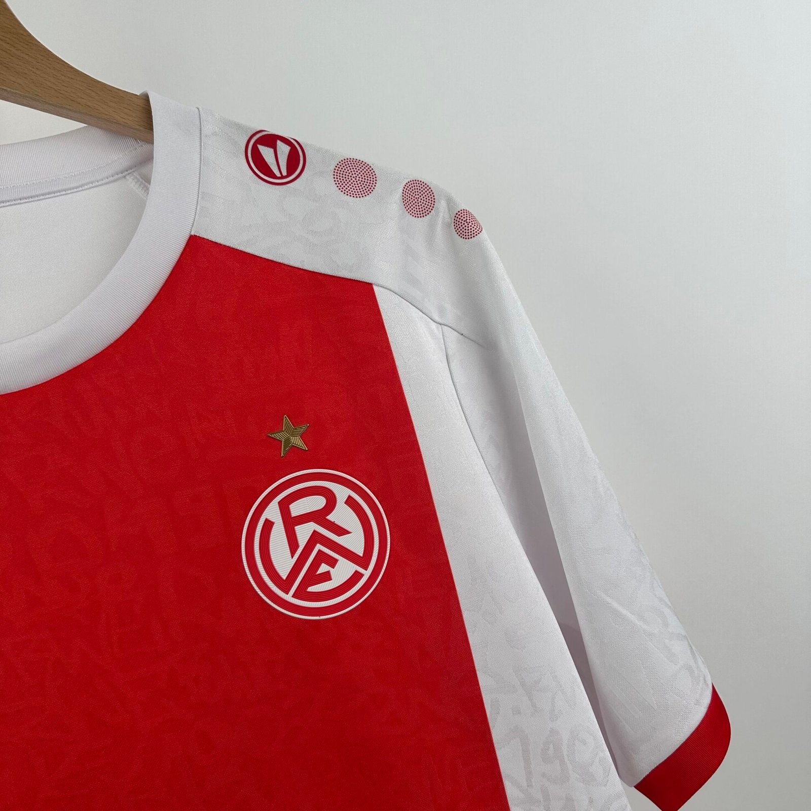 Rot-Weiss Essen 2025-26 Home (L)