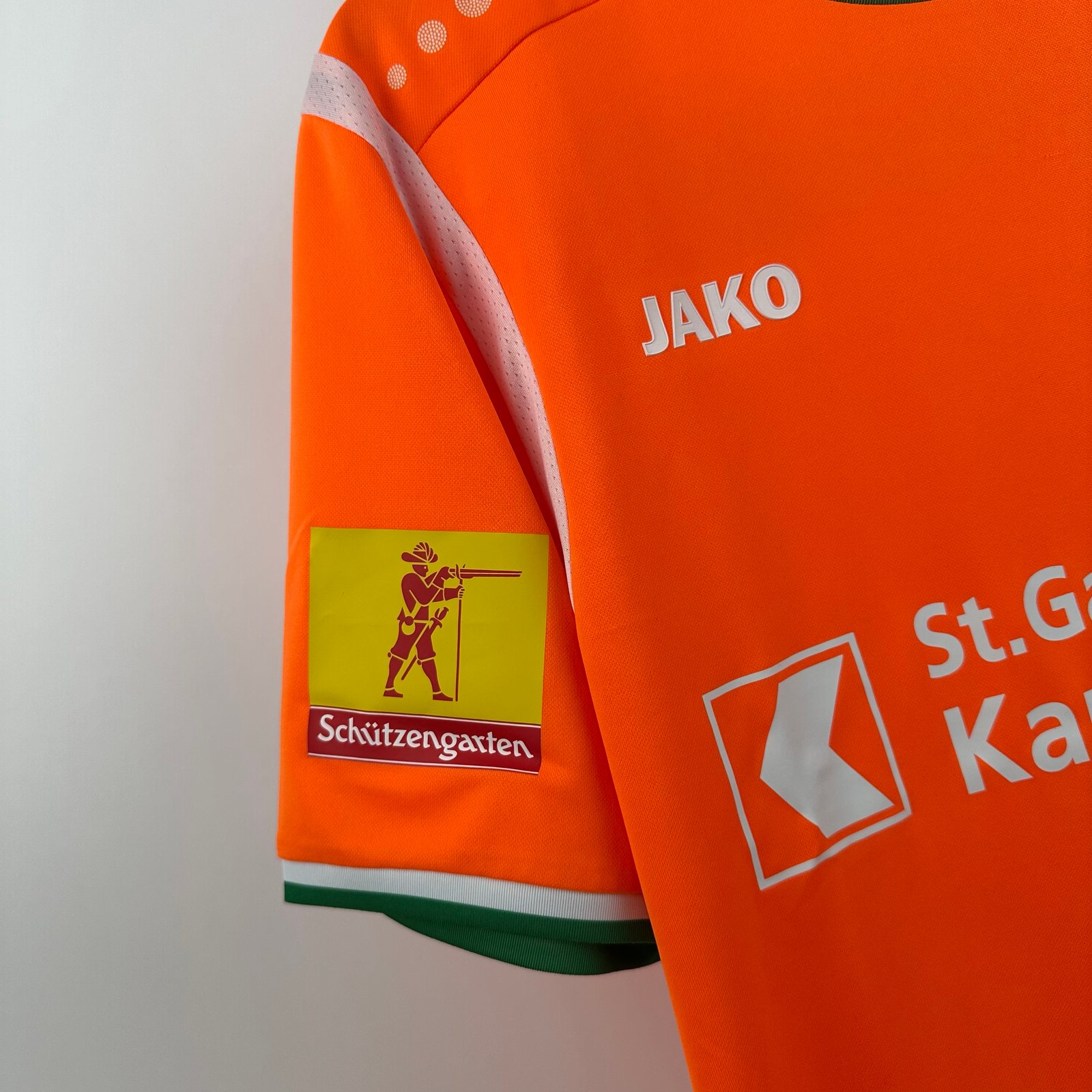 St. Gallen 2017-18 GK Away (L)