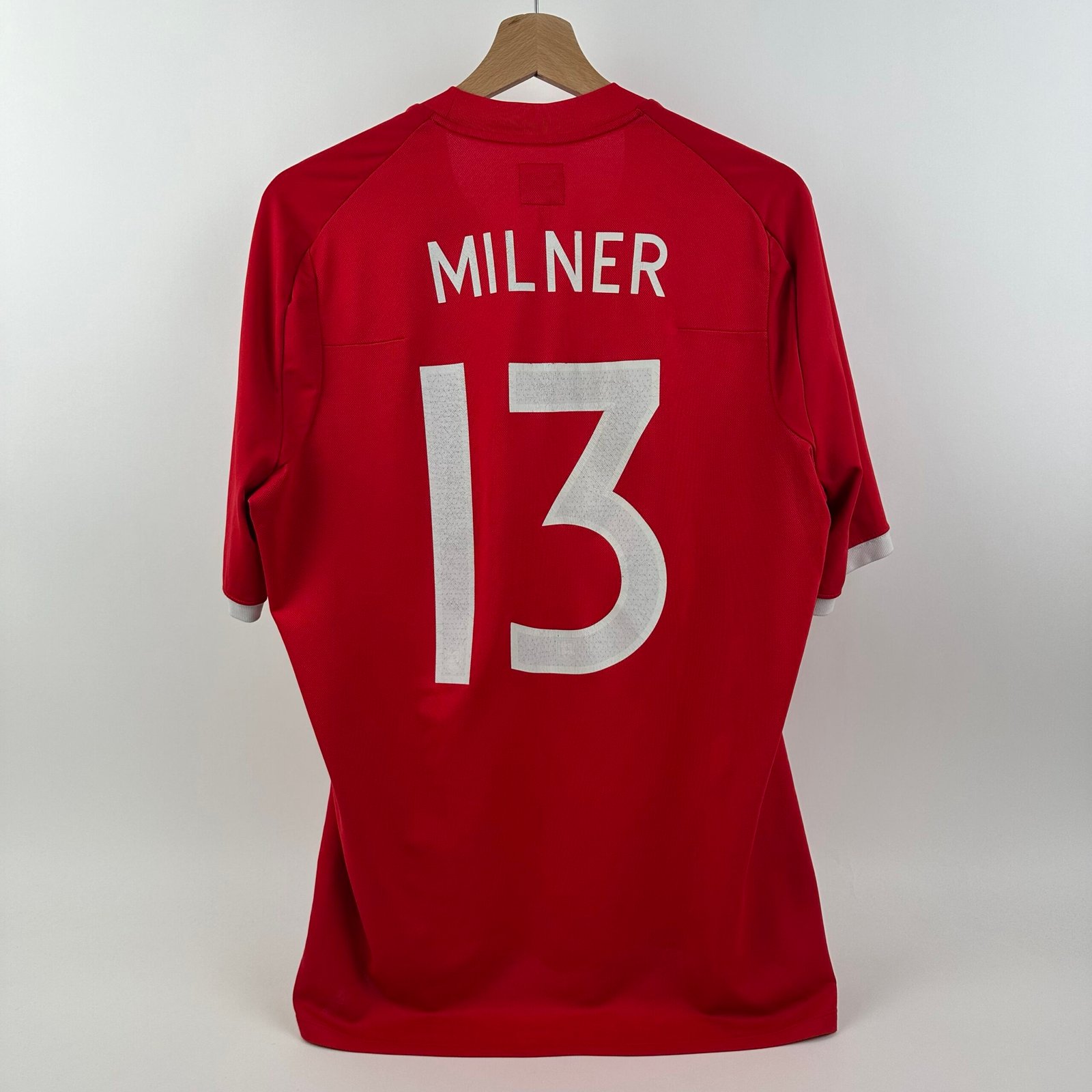 #13 Milner İngiltere 2010 Away (M)