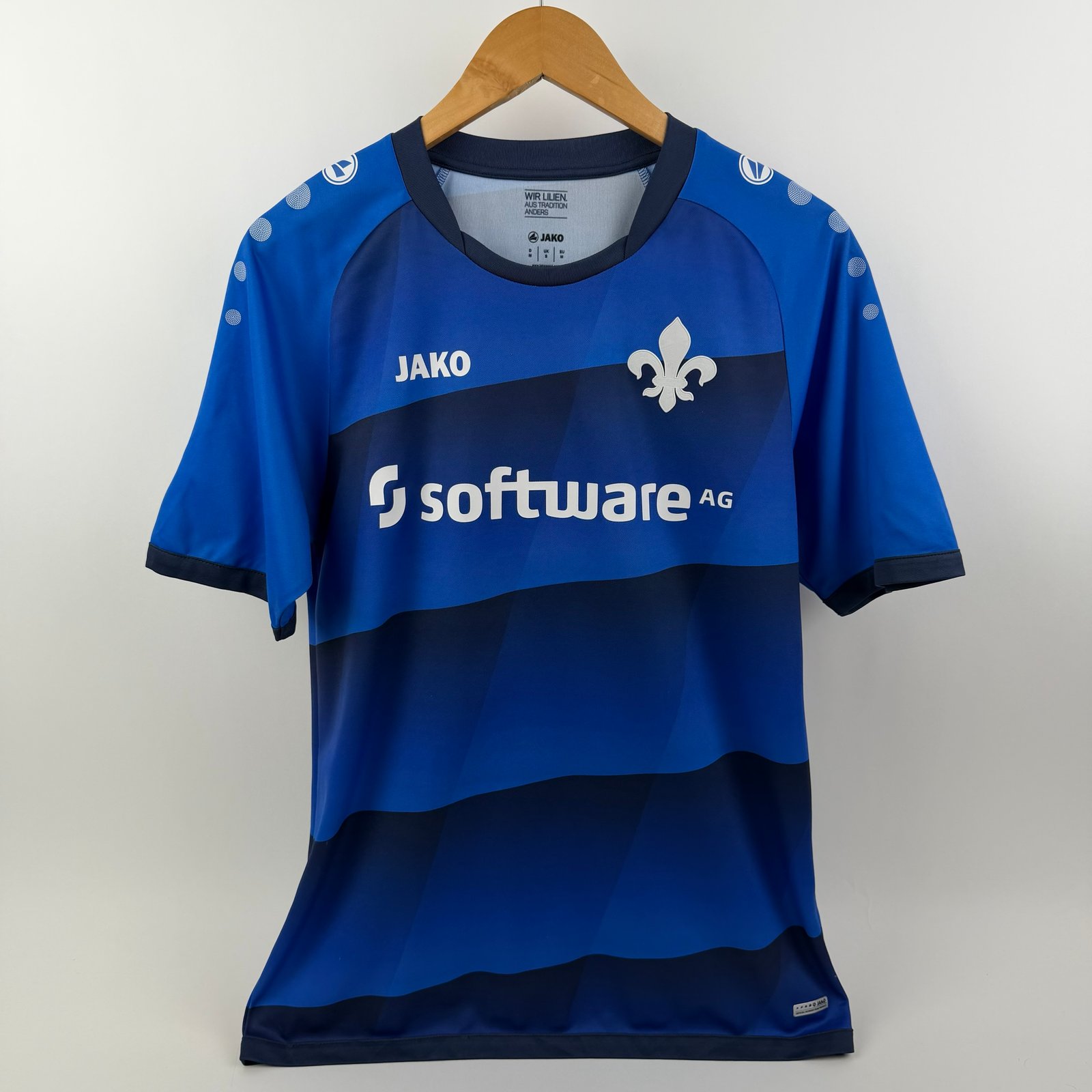 Darmstadt 2016-17 Home (M)