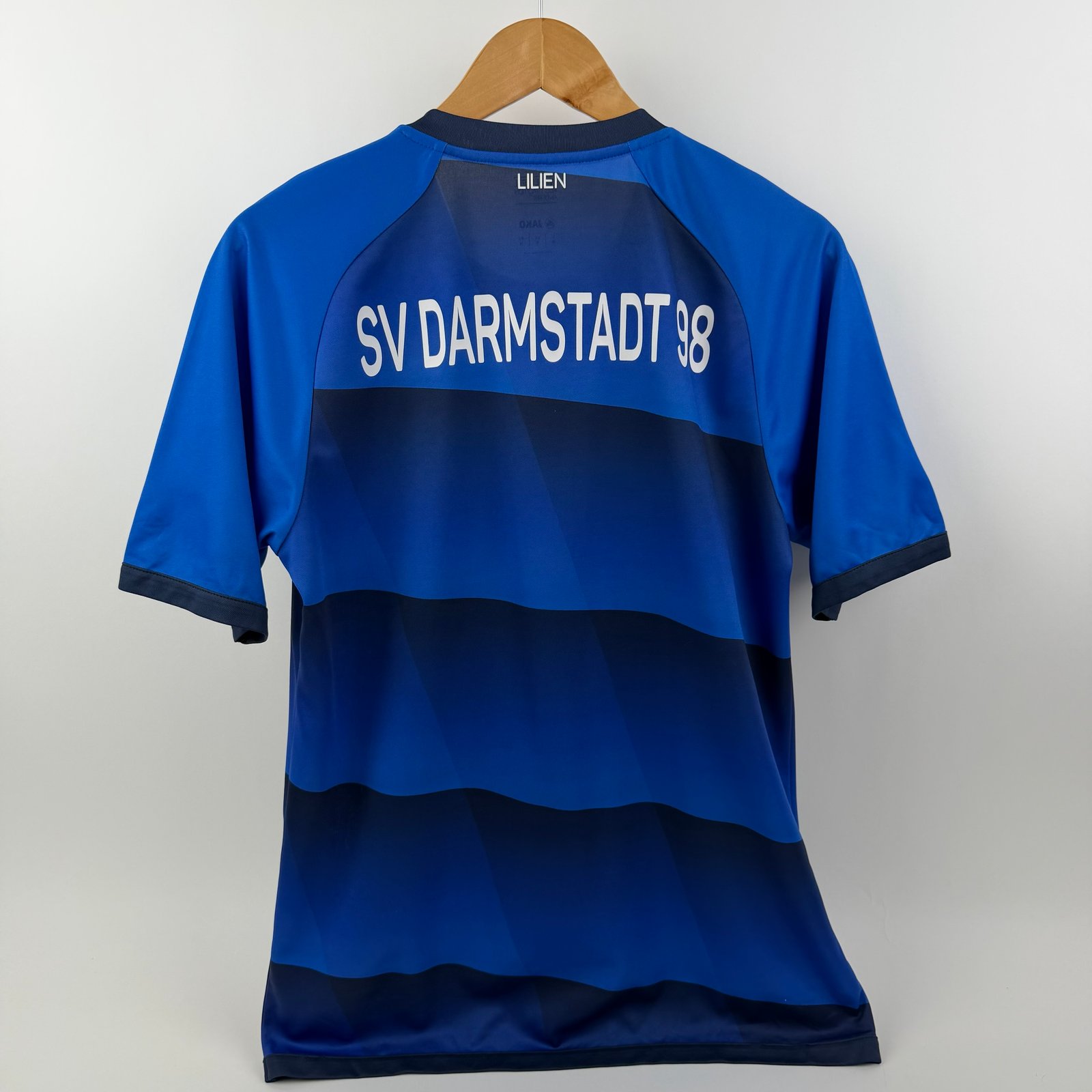 Darmstadt 2016-17 Home (M)