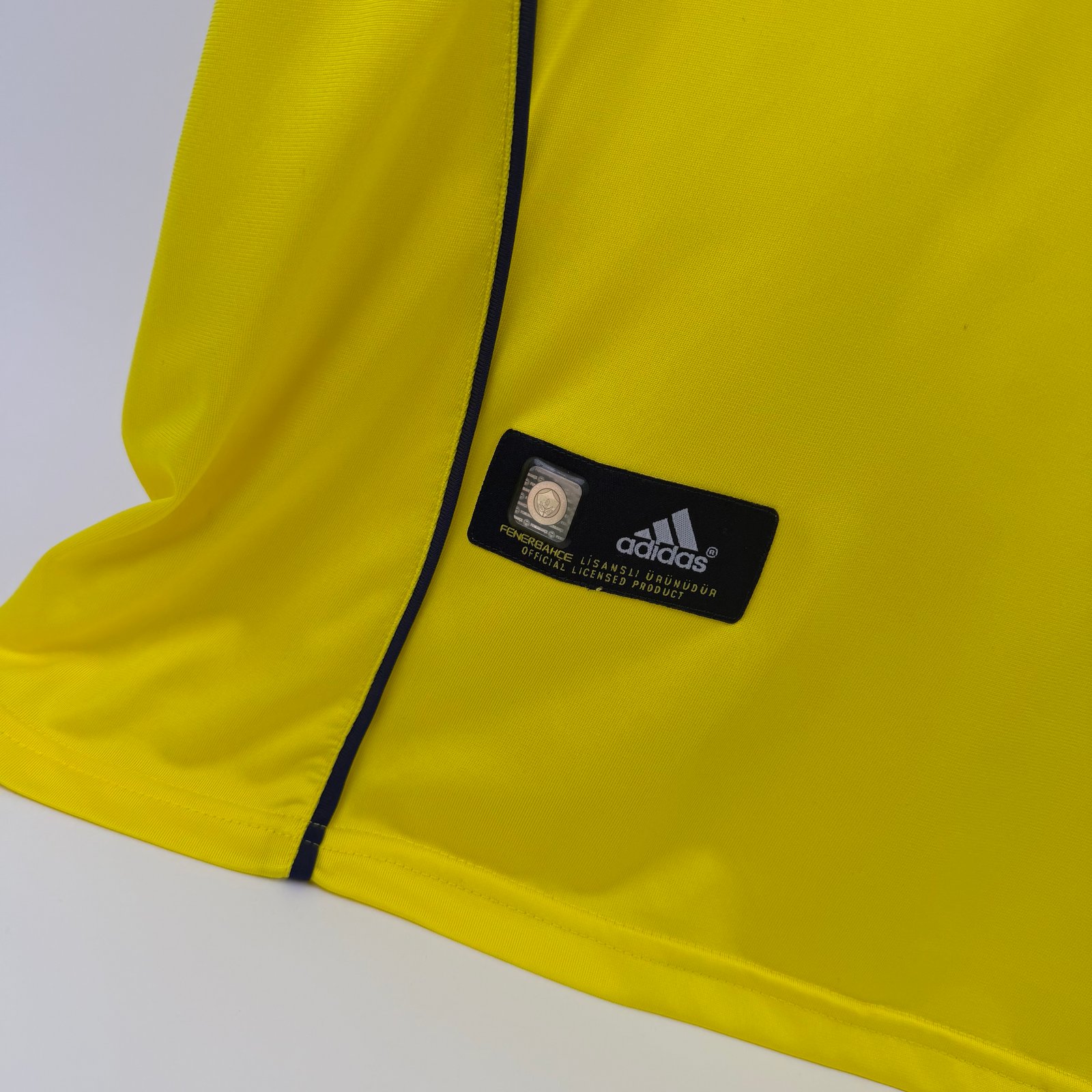 Fenerbahçe 2005-06 Away (L)