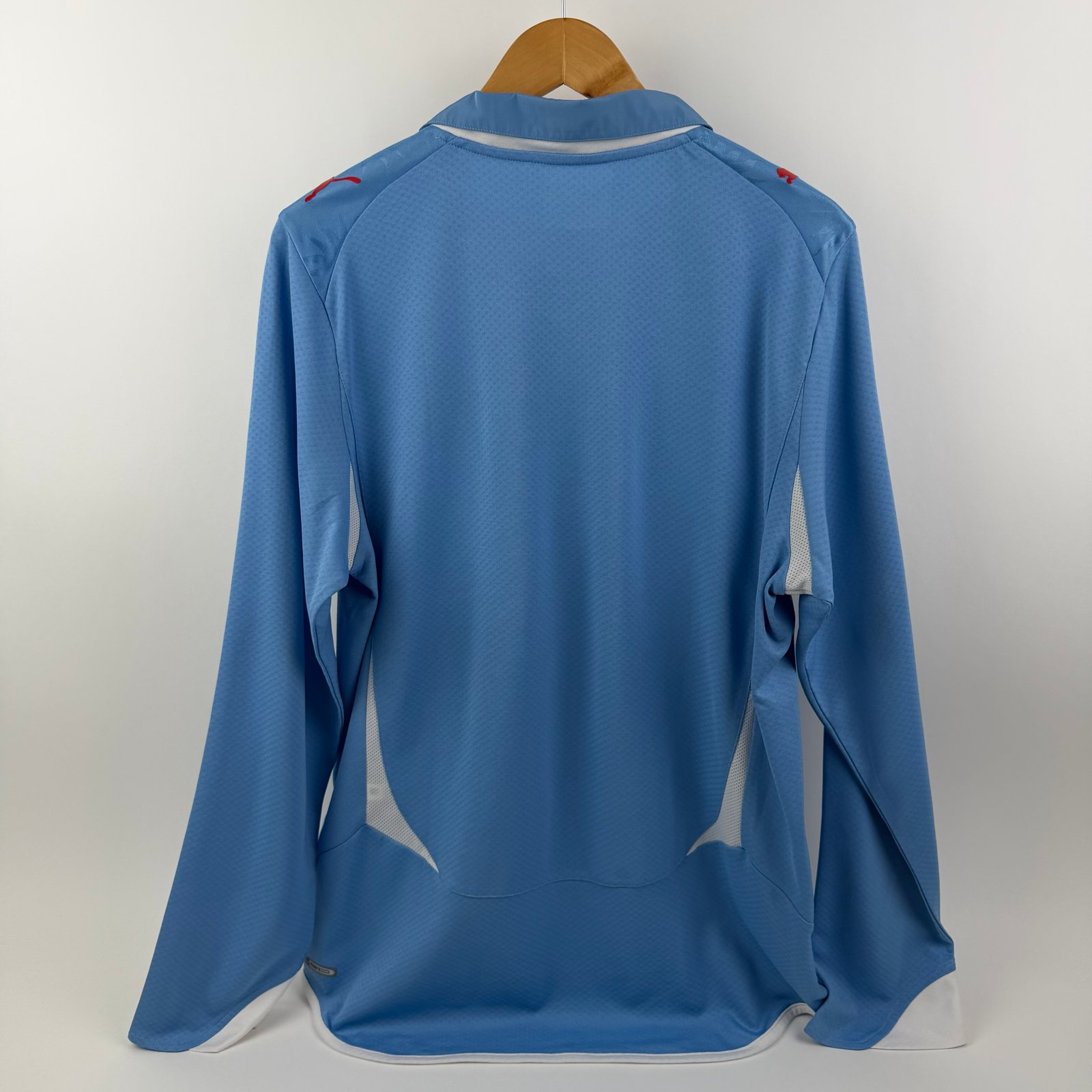 Uruguay 2010 Home (L)