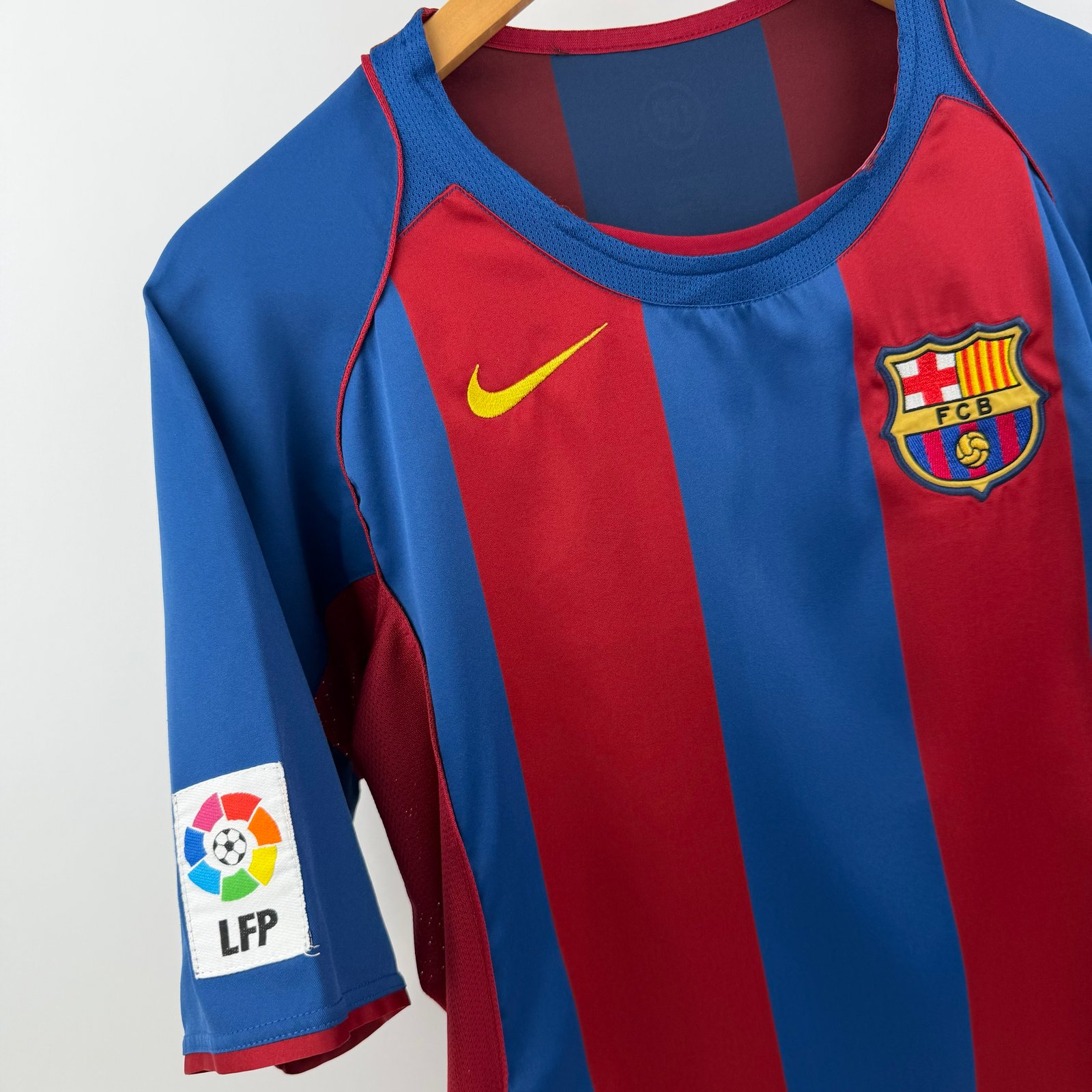 Barcelona 2004-05 Home (M)