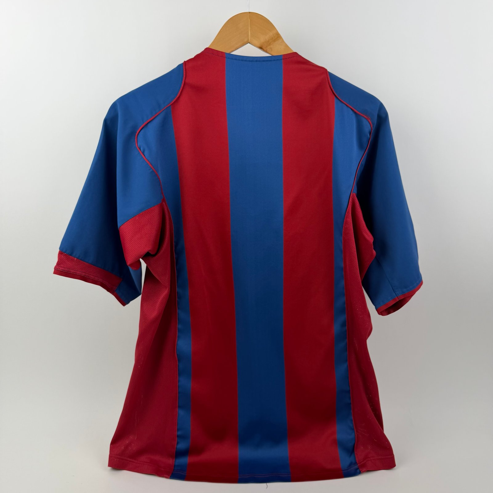 Barcelona 2004-05 Home (M)