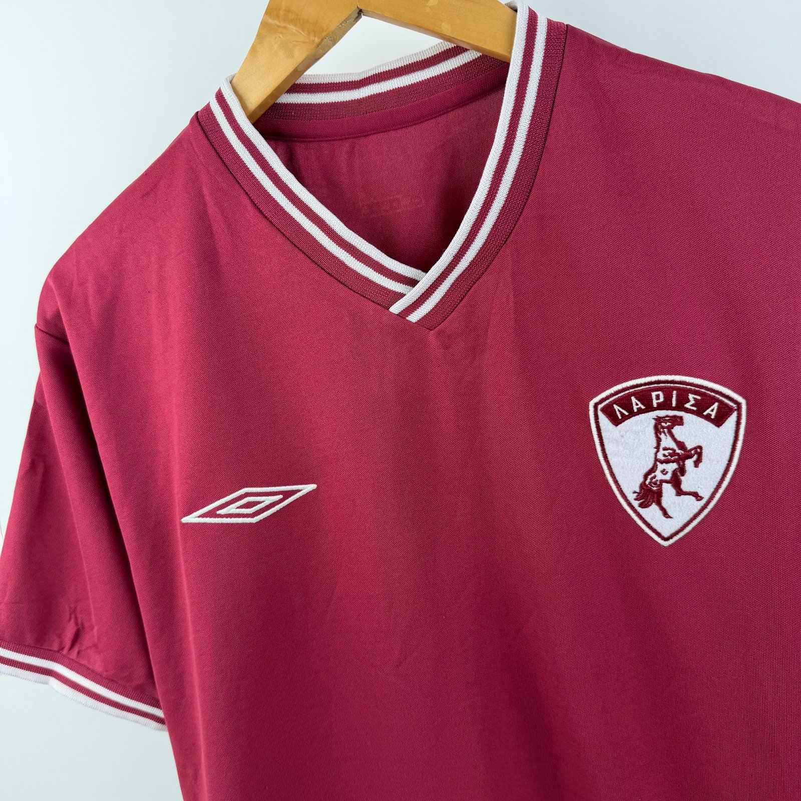 Larissa 2003-04 Home (L)