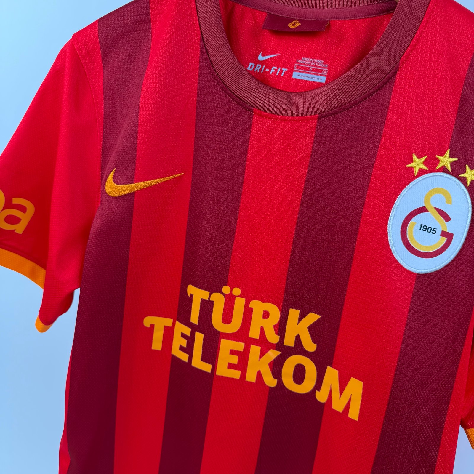 Galatasaray 2013-14 Third (S)
