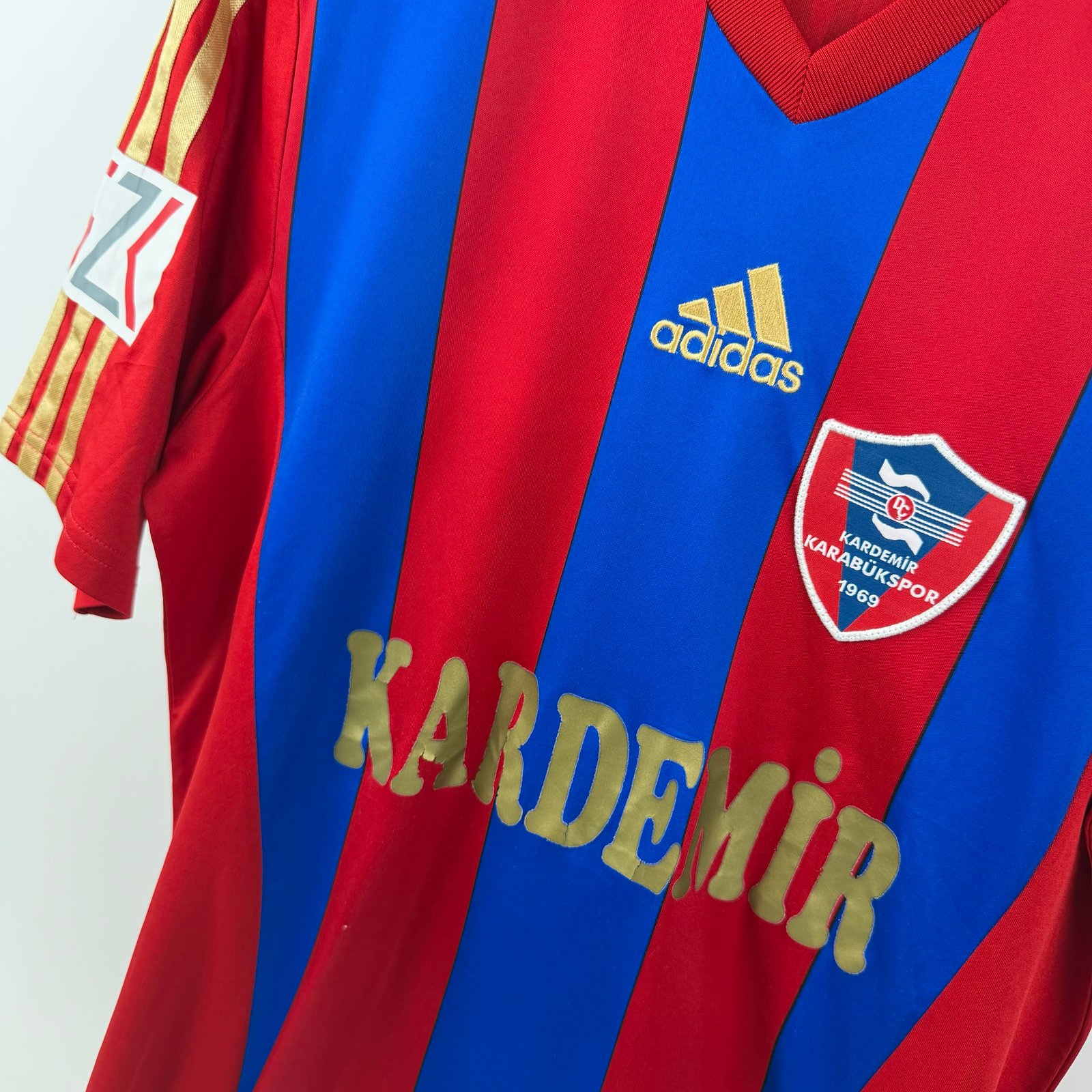 #18 Aykut Kardemir Karabük 2014-15 Home (L)