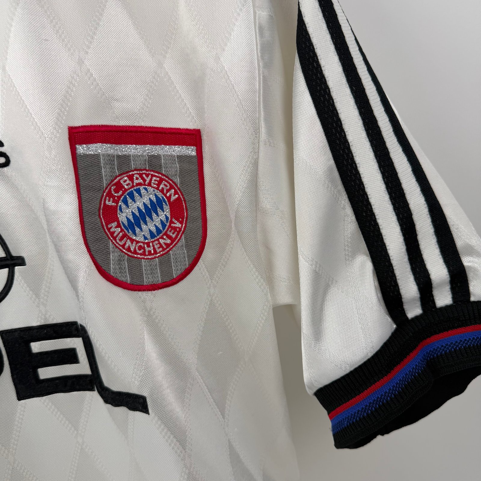 Bayern München 1995-98 Away (S)