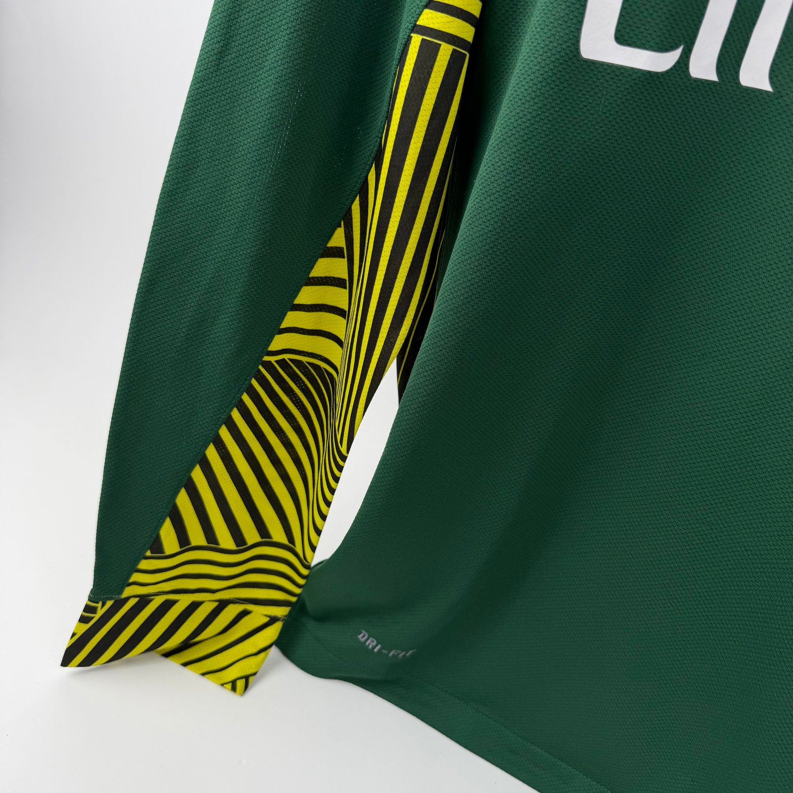 Arsenal 2011-12 GK (L)